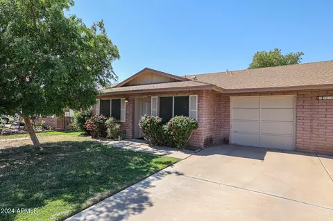 9910 N 95th Dr #A, Peoria, AZ 85345
