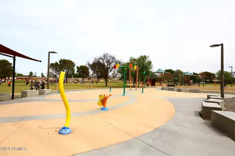 View/Area - 7541 N 35th Dr, Phoenix, AZ 85051 photo 1 of 2