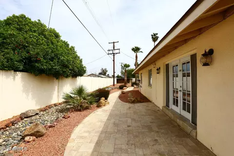 Exterior - 7541 N 35th Dr, Phoenix, AZ 85051 photo 10 of 16