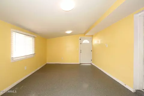 Living - 7541 N 35th Dr, Phoenix, AZ 85051 photo 3 of 4