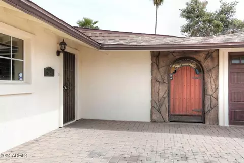 Exterior - 7541 N 35th Dr, Phoenix, AZ 85051 photo 4 of 16