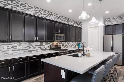 Kitchen - 3164 E Sagebrush St, Gilbert, AZ 85296 photo 4 of 6