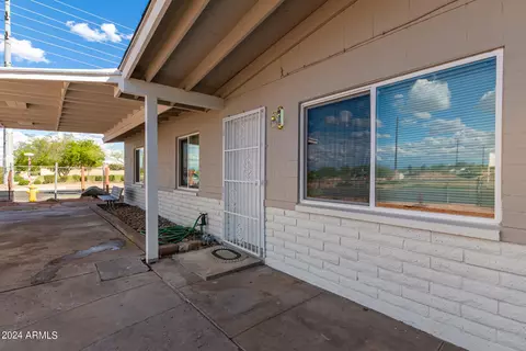Exterior - 1501 W Vineyard Rd, Phoenix, AZ 85041 photo 10 of 21