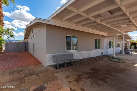 Exterior - 1501 W Vineyard Rd, Phoenix, AZ 85041 photo 8 of 21