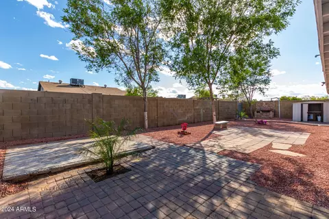 Exterior - 1501 W Vineyard Rd, Phoenix, AZ 85041 photo 19 of 21