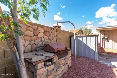 Exterior - 1501 W Vineyard Rd, Phoenix, AZ 85041 photo 15 of 21