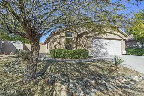 43858 W Carey Dr, Maricopa, AZ 85138