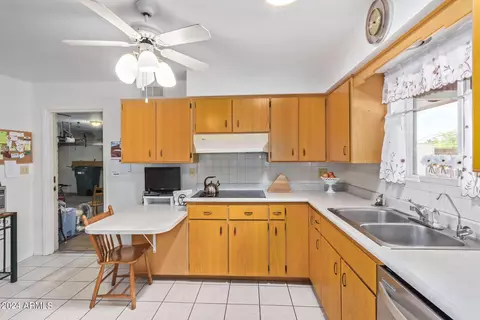 Kitchen - 6232 Ellis St E, Mesa, AZ 85205 photo 2 of 3