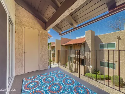 Exterior - 5525 E Thomas Rd #D6, Phoenix, AZ 85018 photo 6 of 14