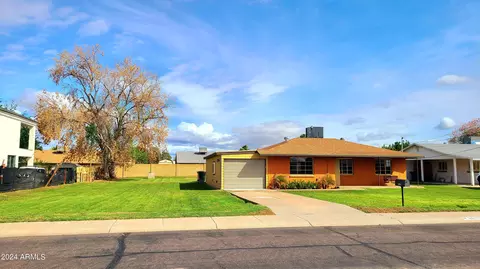 8030 W Lincoln St, Peoria, AZ 85345