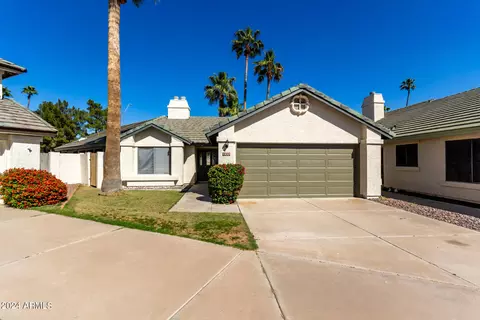 7528 W Sequoia Dr, Glendale, AZ 85308