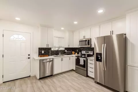 6721 E Mcdowell Rd #E322, Scottsdale, AZ 85257