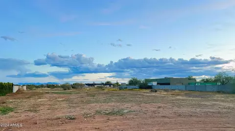 262 N Nn N 99th Ln #4, Peoria, AZ 85383