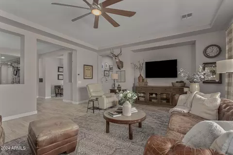 Living - 7222 E Peralta Ave, Mesa, AZ 85212 photo 2 of 3