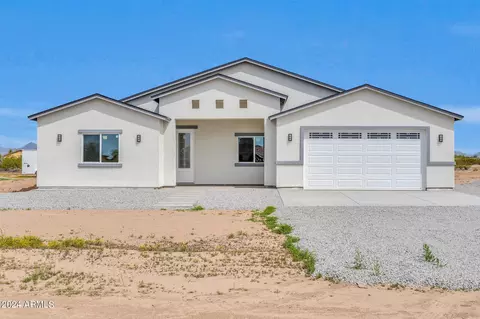 39400 W Cheery Lynn Rd, Tonopah, AZ 85354