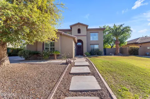 Exterior - 4053 E Ravenswood Dr, Gilbert, AZ 85298 photo 4 of 20