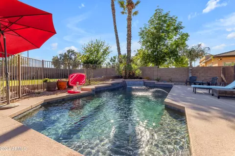Exterior - 4053 E Ravenswood Dr, Gilbert, AZ 85298 photo 12 of 20