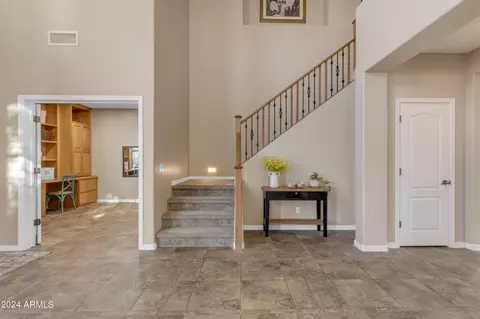 Entry Way - 4053 E Ravenswood Dr, Gilbert, AZ 85298 photo 5 of 15