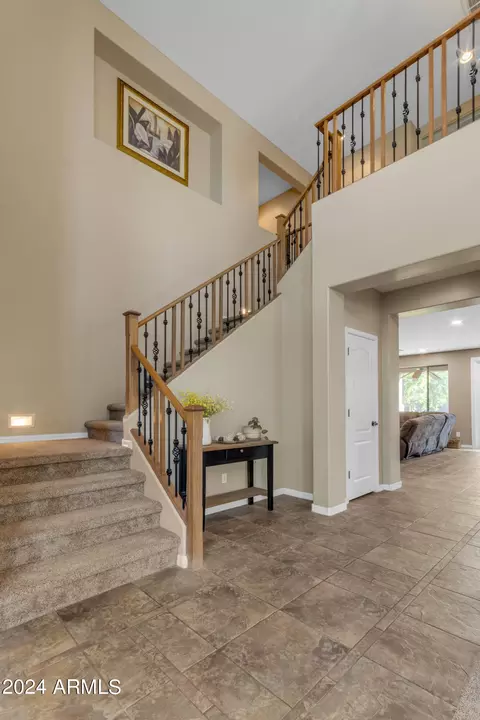 Entry Way - 4053 E Ravenswood Dr, Gilbert, AZ 85298 photo 9 of 15