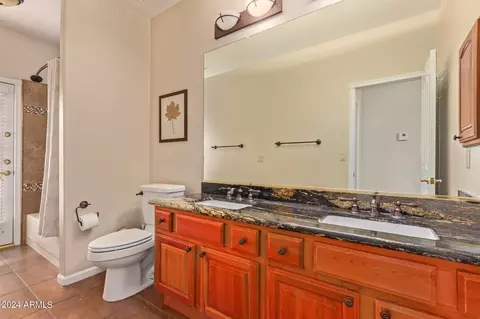 Bath - 1827 E South Fork Dr, Phoenix, AZ 85048 photo 4 of 4