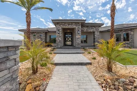 18235 W Solano Ct, Litchfield Park, AZ 85340