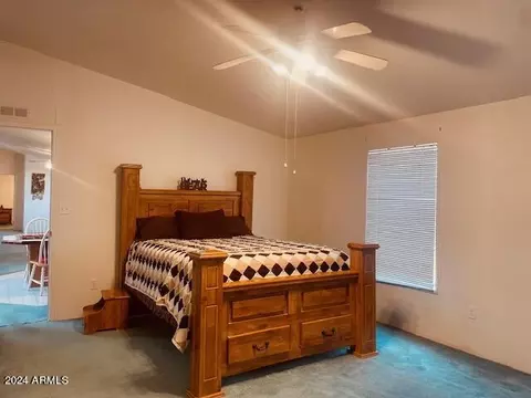 Bedroom - 3661 Timberlake Dr, Overgaard, AZ 85933 photo 2 of 5