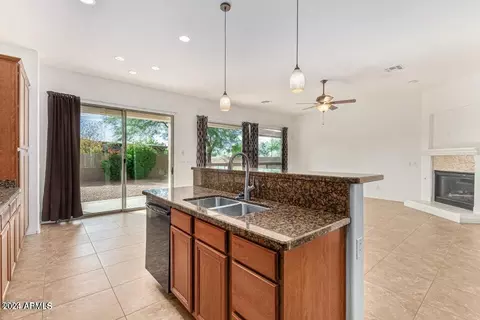 Kitchen - 10815 E Reginald Ave, Mesa, AZ 85212 photo 3 of 6