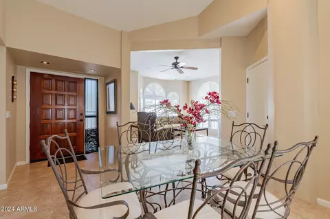 Dining - 4606 E Monte Way, Phoenix, AZ 85044 photo 3 of 3