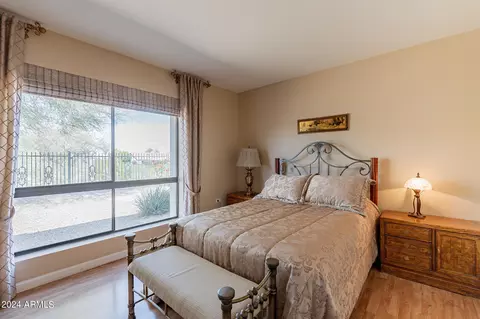 Bedroom - 4606 E Monte Way, Phoenix, AZ 85044 photo 5 of 8