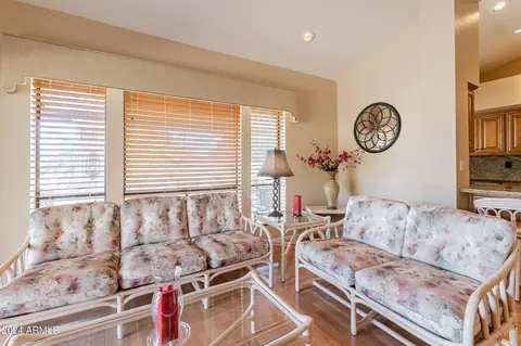 Living - 4606 E Monte Way, Phoenix, AZ 85044 photo 4 of 7