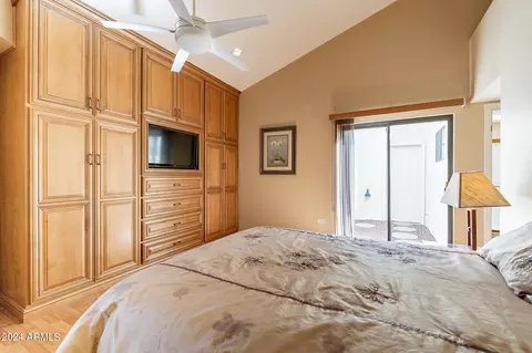 Bedroom - 4606 E Monte Way, Phoenix, AZ 85044 photo 2 of 8