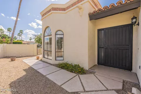 Exterior - 4606 E Monte Way, Phoenix, AZ 85044 photo 17 of 17