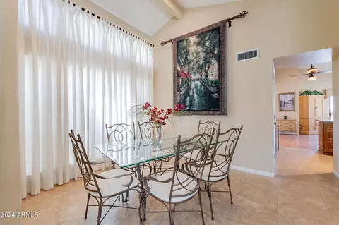 Dining - 4606 E Monte Way, Phoenix, AZ 85044 photo 1 of 3