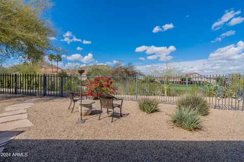 Exterior - 4606 E Monte Way, Phoenix, AZ 85044 photo 8 of 17