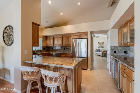 Kitchen - 4606 E Monte Way, Phoenix, AZ 85044 photo 7 of 7