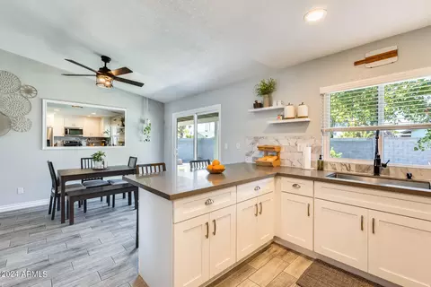 Kitchen - 3453 E Libby St, Phoenix, AZ 85032 photo 4 of 8
