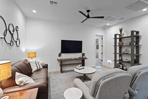 Bedroom - 2668 E Kingbird Ct, Gilbert, AZ 85297 photo 1 of 8