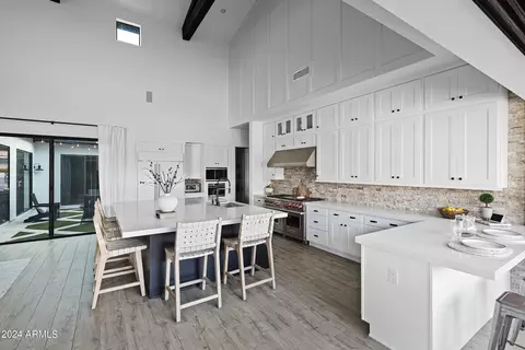 Kitchen - 2668 E Kingbird Ct, Gilbert, AZ 85297 photo 7 of 8