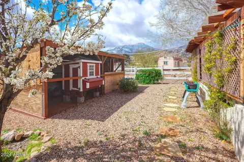 Exterior - 5036 E Hillcrest Dr, Hereford, AZ 85615 photo 7 of 9