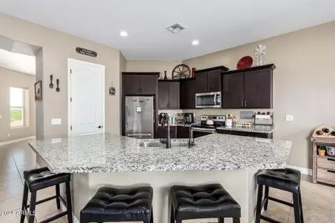 Kitchen - 1676 E Concho St, Apache Junction, AZ 85119 photo 2 of 3