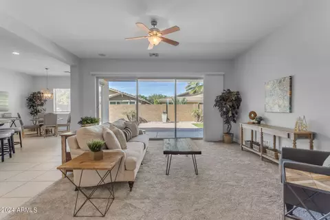 Living - 10452 E Lincoln Ave, Mesa, AZ 85212 photo 1 of 2