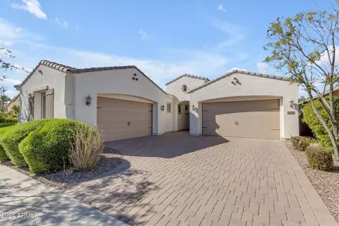 Exterior - 10452 E Lincoln Ave, Mesa, AZ 85212 photo 2 of 9