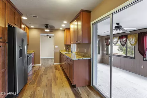 5948 E Colby St, Mesa, AZ 85205 photo 8