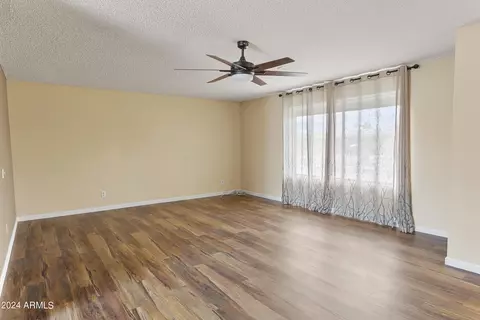 5948 E Colby St, Mesa, AZ 85205 photo 2