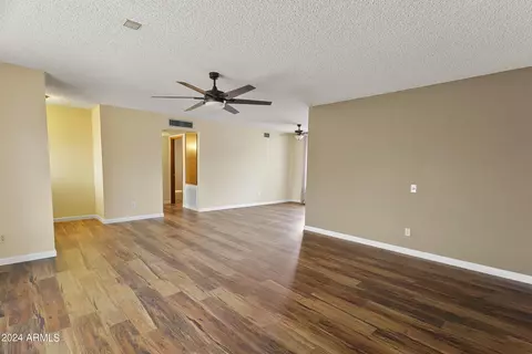 5948 E Colby St, Mesa, AZ 85205 photo 3