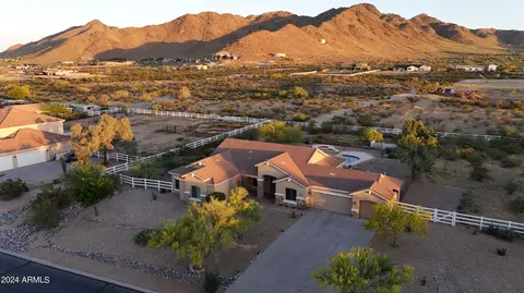 9015 W Prospector Dr, Queen Creek, AZ 85142