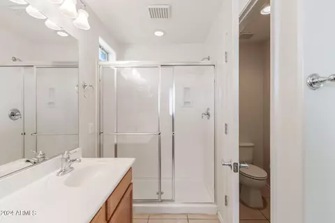 Bath - 2343 N 83rd Dr, Phoenix, AZ 85037 photo 2 of 3