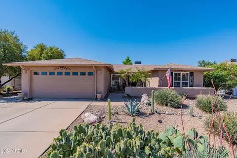 25652 S Howard Dr, Sun Lakes, AZ 85248