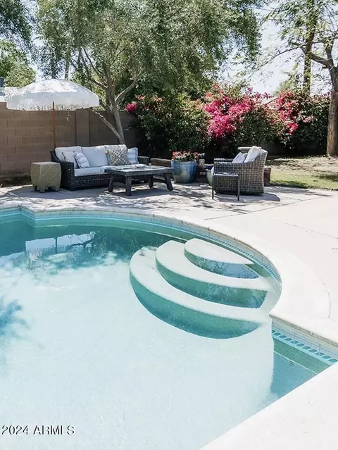 5123 E Pinchot Ave, Phoenix, AZ 85018