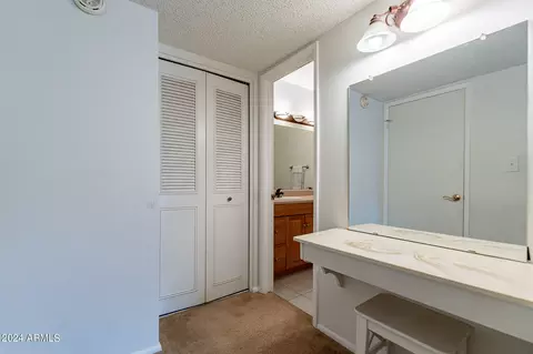 Bath - 2157 E Minton Dr, Tempe, AZ 85282 photo 2 of 3